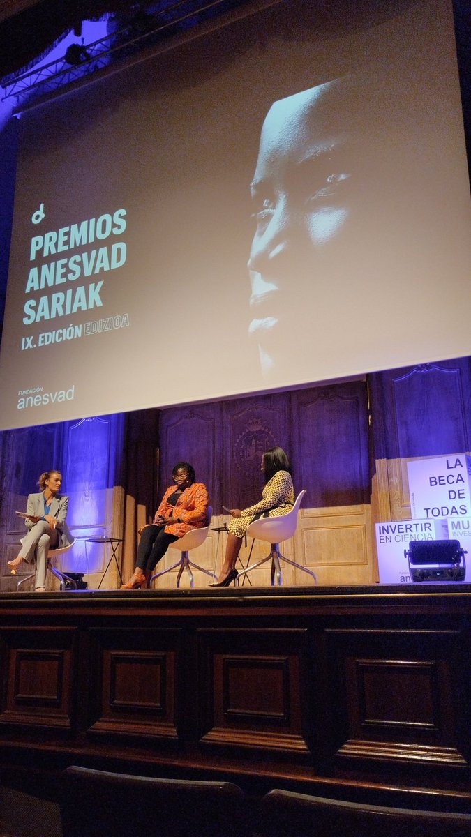 Estamos en directo con Lydia Mossi y Gloria Dada. Ahora lo puedes ver aquí 👉 anesvad.org/premios/premio… #PremiosFundacionAnesvad #MujeresenlaCiencia