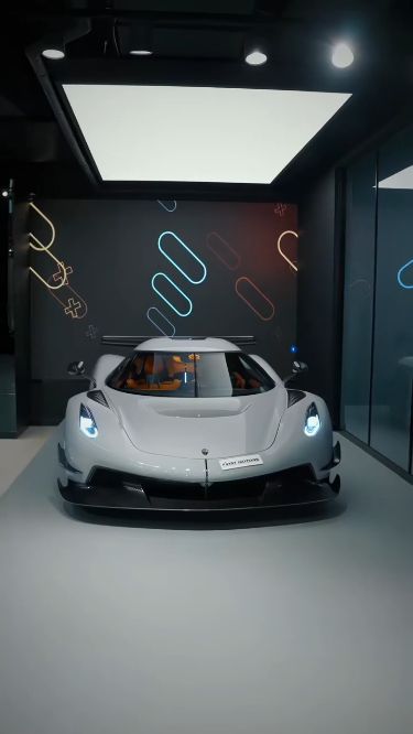 Lamborghini Lover ❤️ like karen Koenigsegg Jesko ' Follow'