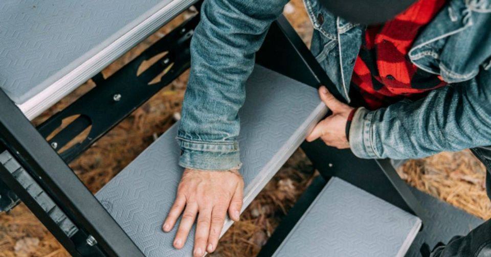 scwake's tweet photo. Enhance the safety and aesthetics of your RV steps with SC Mudz Seadek RV Step Covers. This simple installation process ensures a secure and long-lasting bond, providing a clean and slip-resistant surface🙌 https://t.co/fgJNAmjNEj