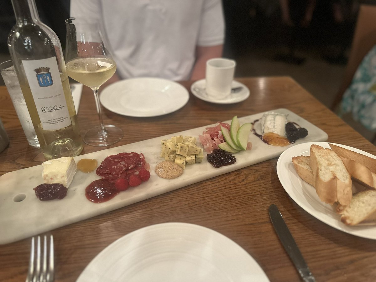 Lunch date in downtown Fred. Ugni Blanc, cheeses, duck salamis and prosciutto. Pinch me