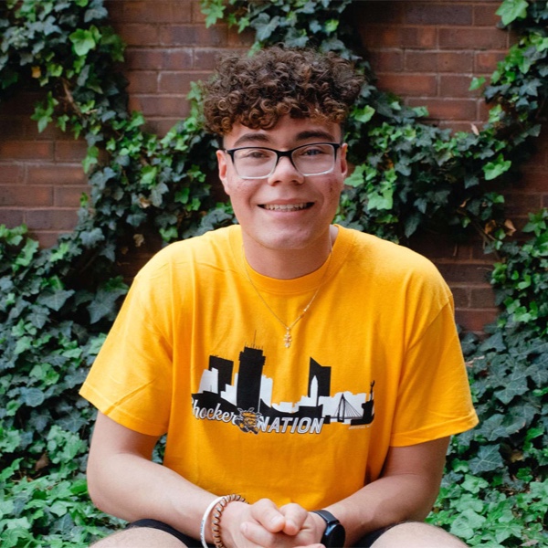 WichitaState's tweet photo. #ShockerGrad Marco Villela is one of nearly 5,000 first-gen students at Wichita State. Marco had to figure out how to navigate college life, including moving away from home, but he chose WSU for the career opportunities it afforded him. 🎓🌾 https://t.co/ffm4rY9g14 https://t.co/MevJNMhtlh