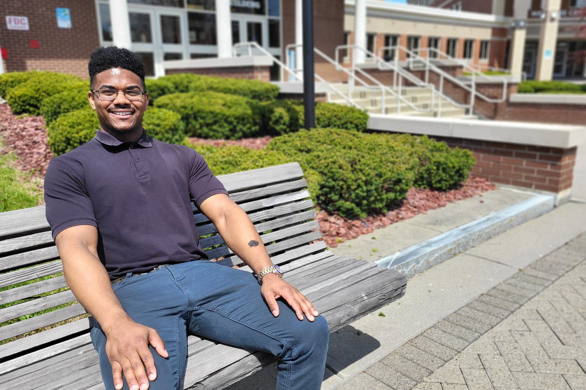 #SUNYSchenectady Graduate Spotlight: Michael Norwood, Criminal Justice A.A.S. “I’ve always wanted to be a police officer, make a difference & be a good role model in my community.” Pres. of the CJ Club, SGA Senator. This summer, Michael will join the @schdypolice academy.