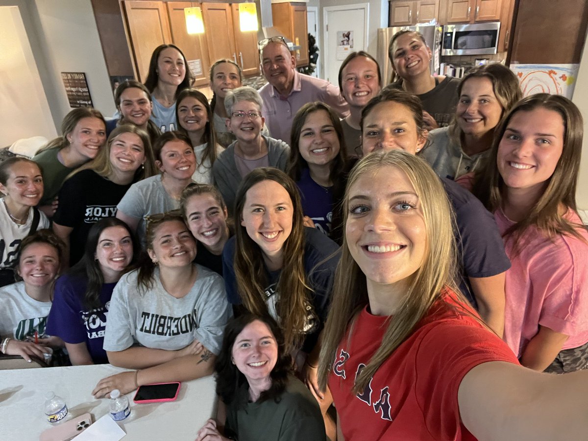 Thank you to Mr. and Mrs. Yost as they hosted us last night for dinner! We appreciate their continued love and support! 💜