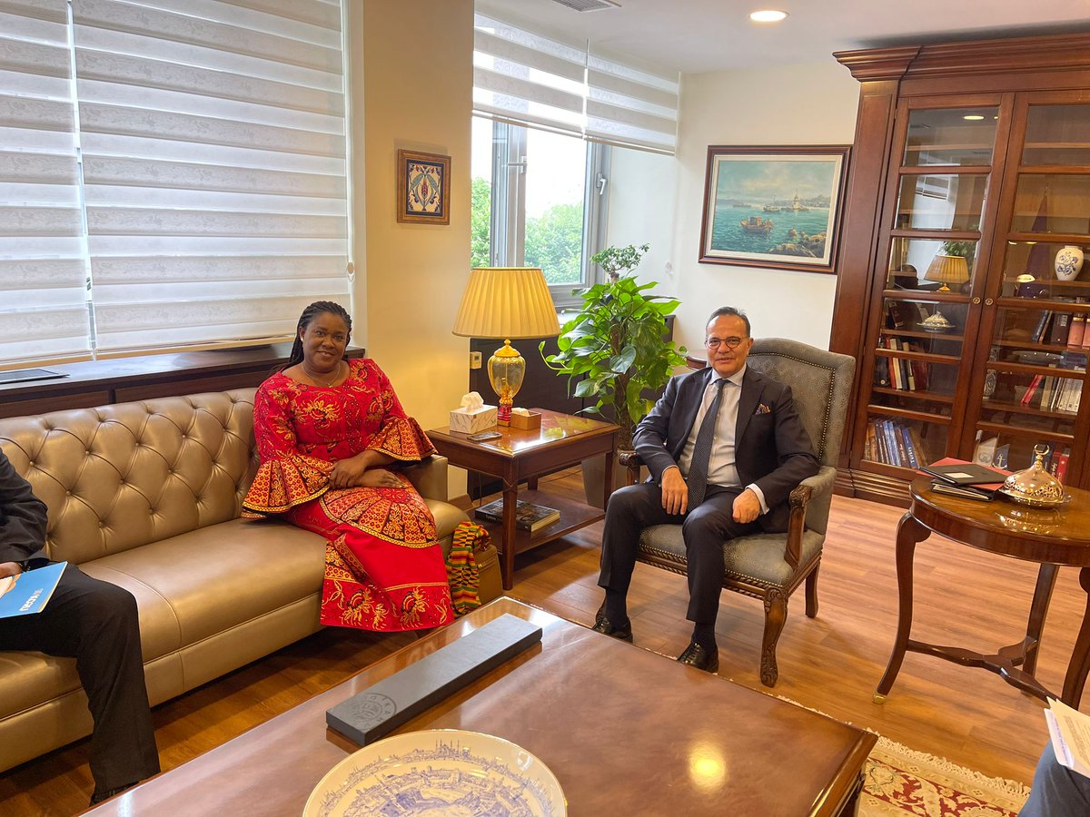 Deputy Minister and Director for EU Affairs Ambassador Mehmet Kemal Bozay received the Ambassador of the Republic of Ghana to Türkiye Francisсa Ashietey-Odunton as part of her farewell visit and thanked her for her contribution to the development of our cooperation during her…