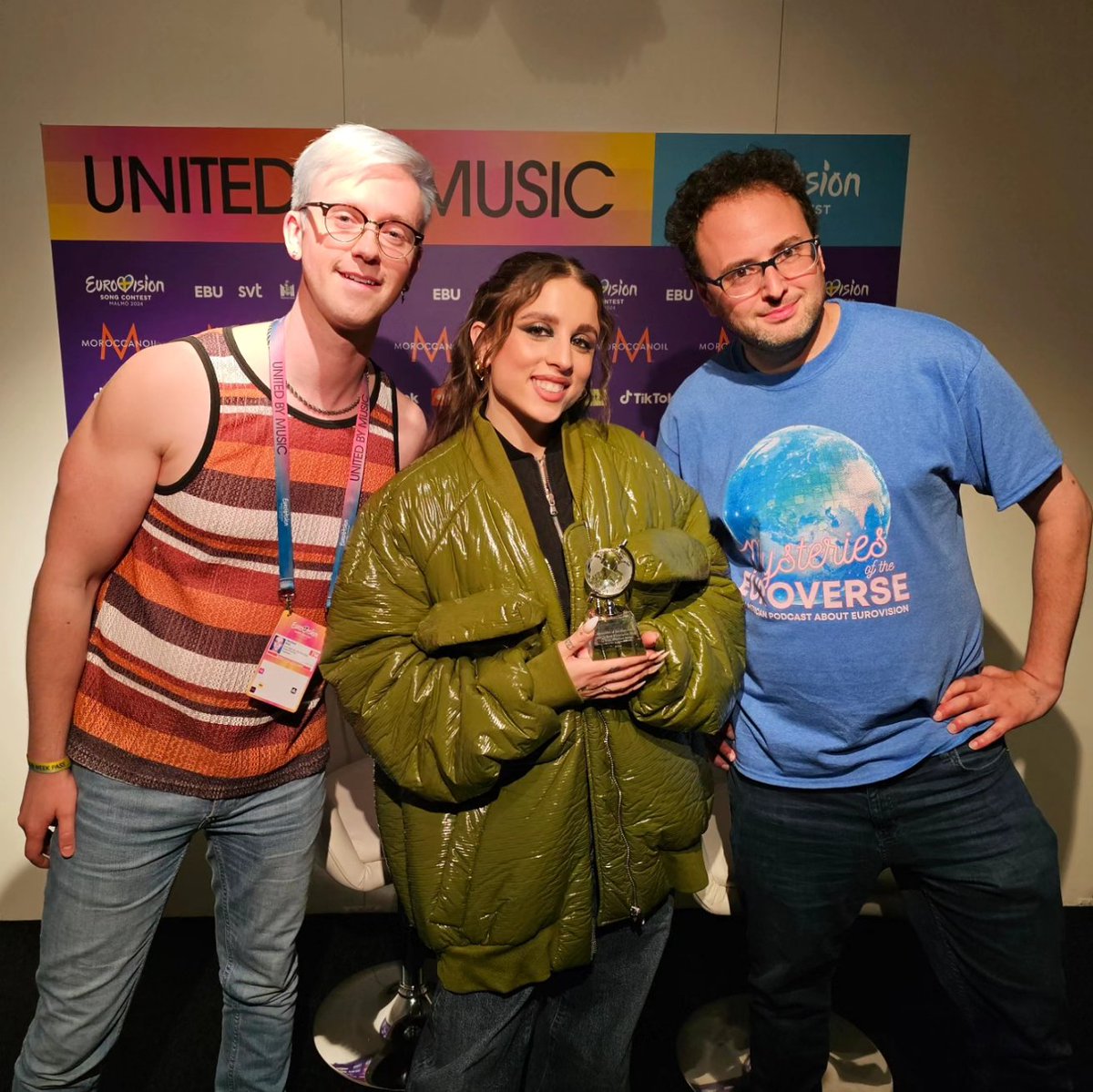 euroversepod's tweet photo. Winner of Mysteries of the EuroVerse, NYC's Best Eurovision Song 2024, @angelinamango_, receives her award before performing in tonight's 2nd Semi Final!

People of NYC &amp; listeners of the pod voted on their favs. Stay tuned for a new episode soon!

Until then, Happy @eurovision! https://t.co/7cQD3k87F7