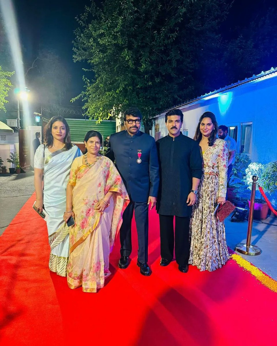 Megastar #Chiranjeevi adorned with the esteemed #PadmaVibhushan medal, accompanied by son #RamCharan, daughter-in-law #Upasana, Wife and daughter. #SIIMA #Gratitude #ProudMoment