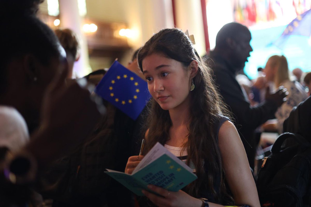 Special thanks to our partners at @EUNICLONDON, @EUdelegationUK, the talented performers, and the 🇪🇺 embassies, cultural institutes & civil society organizations that made this event possible. We hope you had a great time celebrating Europe Day with us!