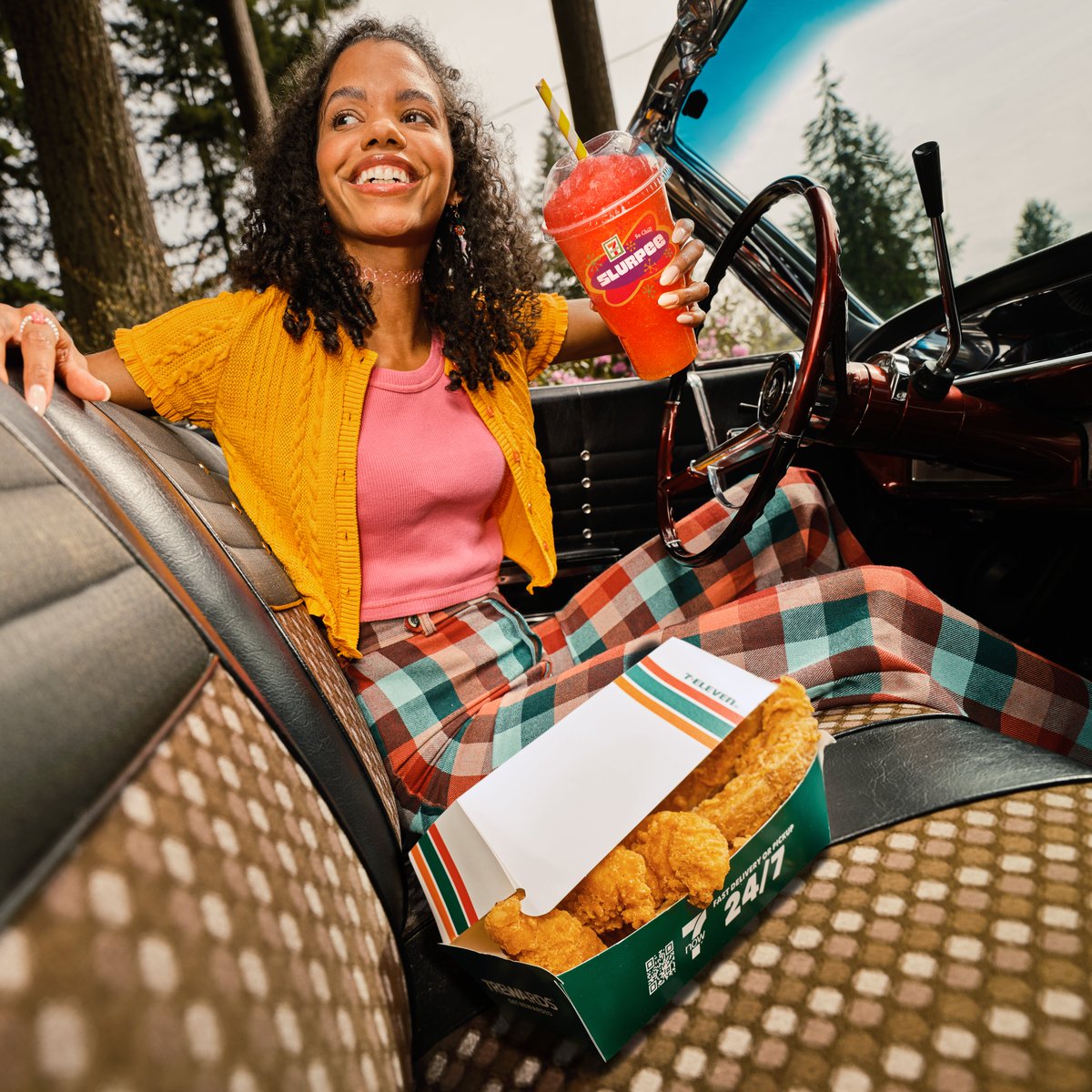 long summer drives 🤝a Slurpee and your fav Sev snack, hot from the oven #7ElevenCanada #OnlyAt7Eleven