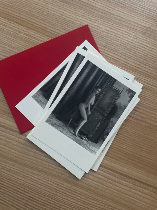 On the table https://t.co/uTSSJ1S4uM<a href="/tag/ar"class="tags"><span>#ar</span></a>