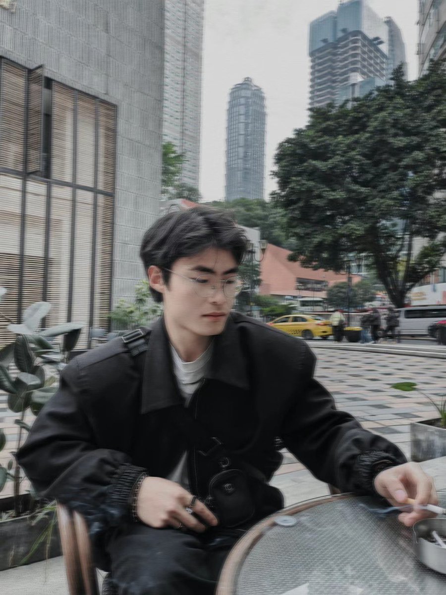TT886168518's tweet photo. 发一张朋友拍的照片，太有感jio 喽 https://t.co/I0VfgnHTGh