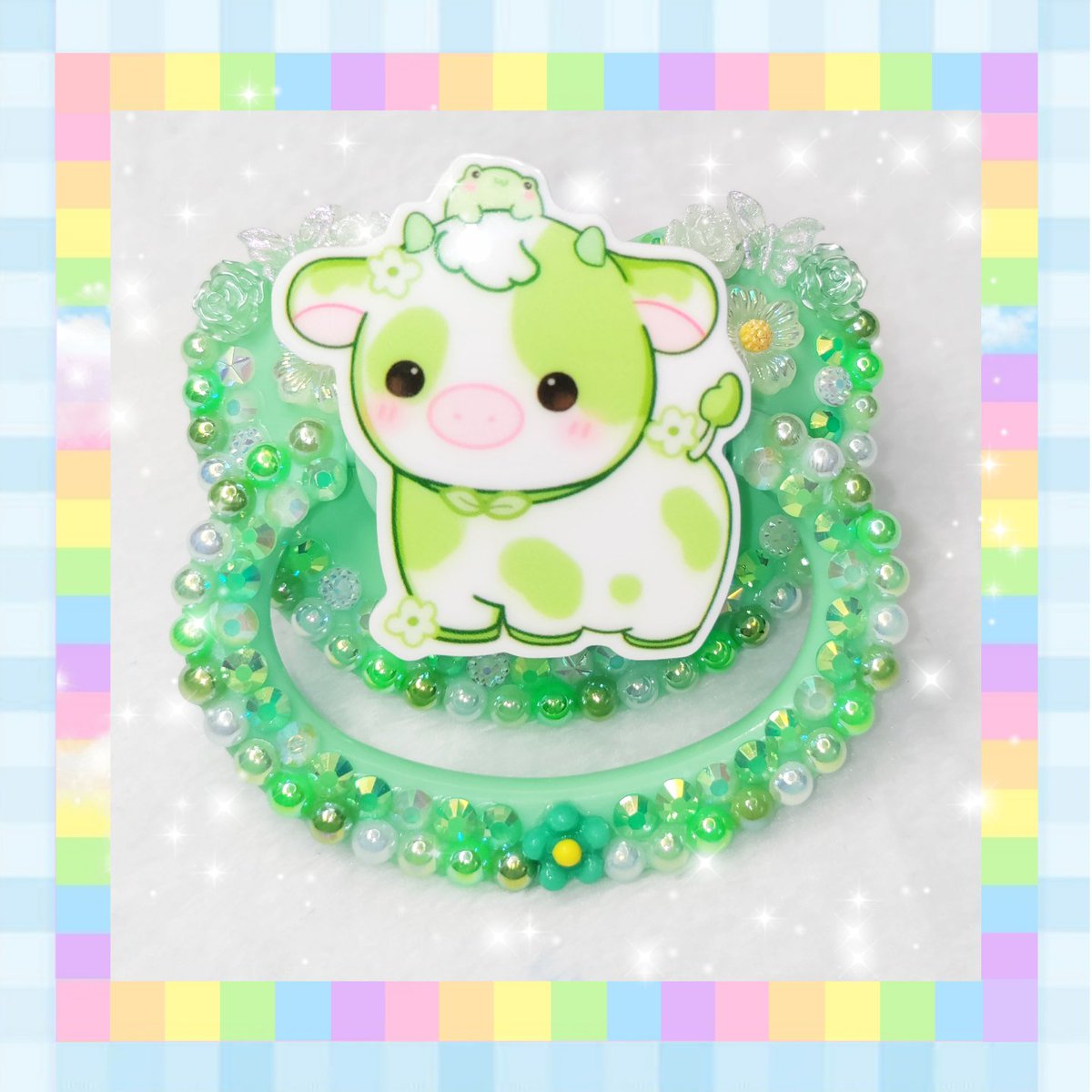 SugarSweetPaci's tweet photo. We have Sparkly Moo Moo's! 🐄

#decopacishop #decopacifier #decopaci #decopacis #adultpacifiers #adultpacis #adultpacifiershop #ageregressionshop #littlespaceshop #agerecommunity #adultbinkie #sfwshop #binkieshop  #ageresfw https://t.co/rBek4Vbxjs