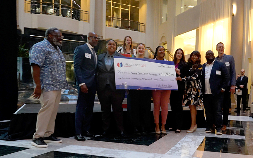 BioAnalysisLLC's tweet image. We had an inspiring time at the @LS_CaresPhilly Impact Reception, joining together with over 300+ industry leaders from various local organizations to help support the mission of combating poverty in Philadelphia. 
📷: Ji Chang

 #PhillyBusiness #phillyscience #LifeSciences