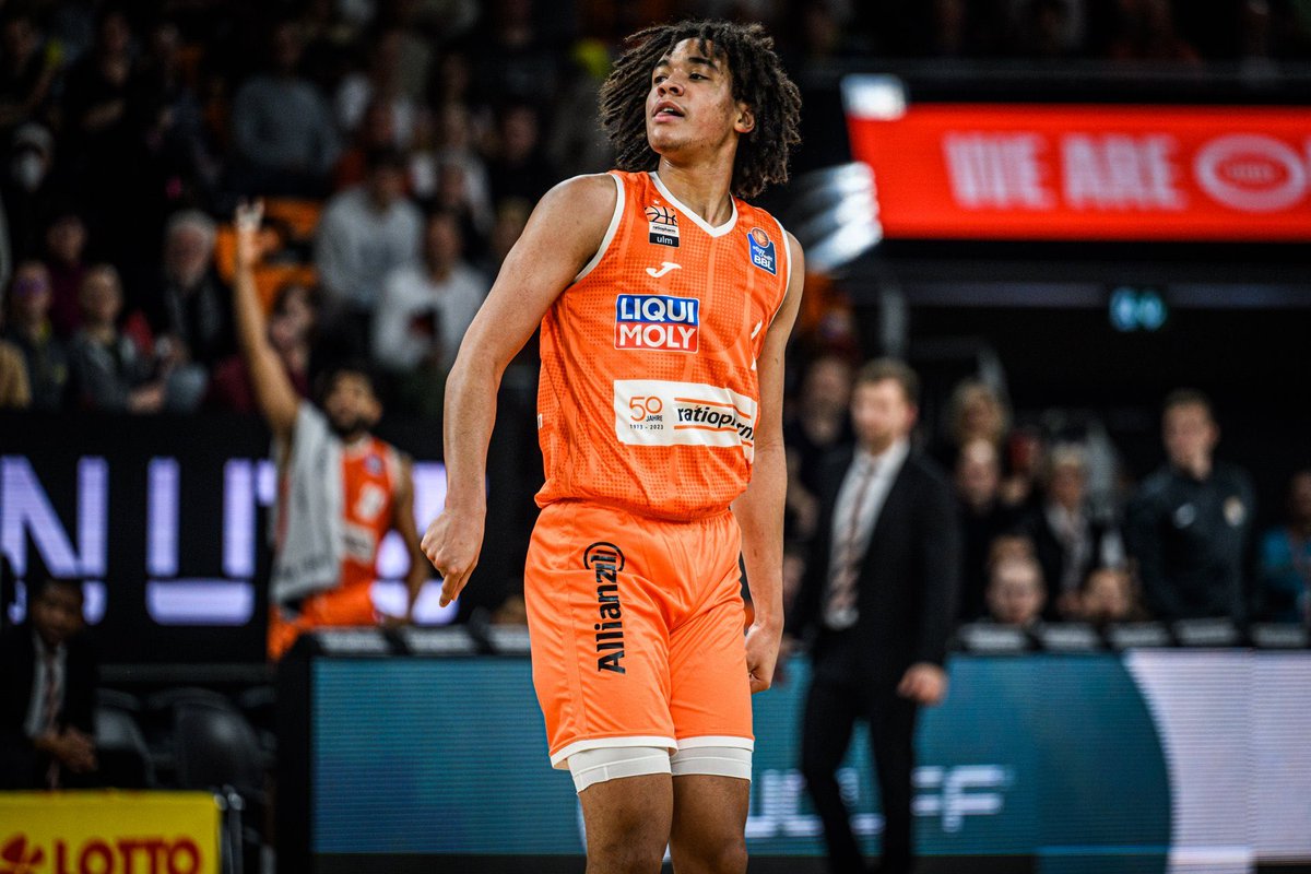 Pacome Dadiet today for Ratiopharm Ulm

11 points
2 boards
1 assist 
4-5 FG
3-3 3P

The 6’8 wing is getting hot at the right time, having back to back games being perfect from 3. At 18 years old on draft day, he’s personally climbing up my boards and feels like this years Bilal