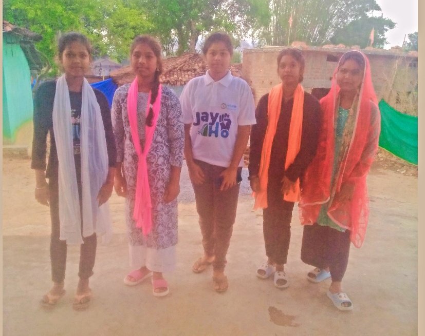 विकासखंड कुनकुरी के ग्राम पंचायत कंडोरा में बाल विवाह रोकथाम विषय पर #JayHo स्वयं सेवकों द्वारा नुक्कड़ नाटक किया गया।

#BalVivahMuktChhattisgarh 
#BalVivahMuktJashpur