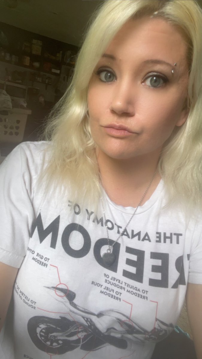 Anyone wanna chat live???