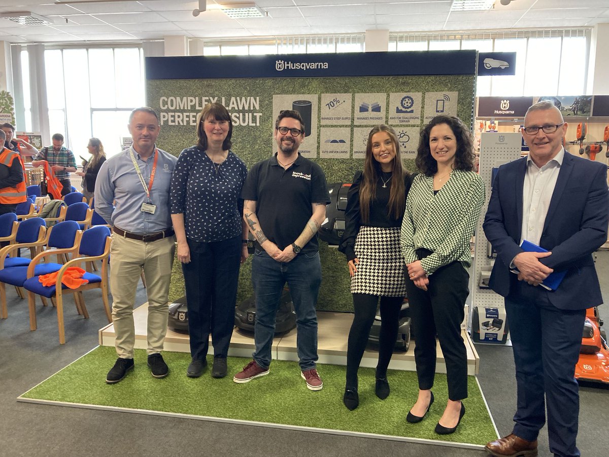 Members got the chance to hear from @DEC_Darlington and @3DMathW at our latest engineering and manufacturing forum!🤩 Thank you to @UK_Husqvarna for hosting and presenting at this morning's forum and final thanks to our Chair Mick Howard from @Clearly_Drinks