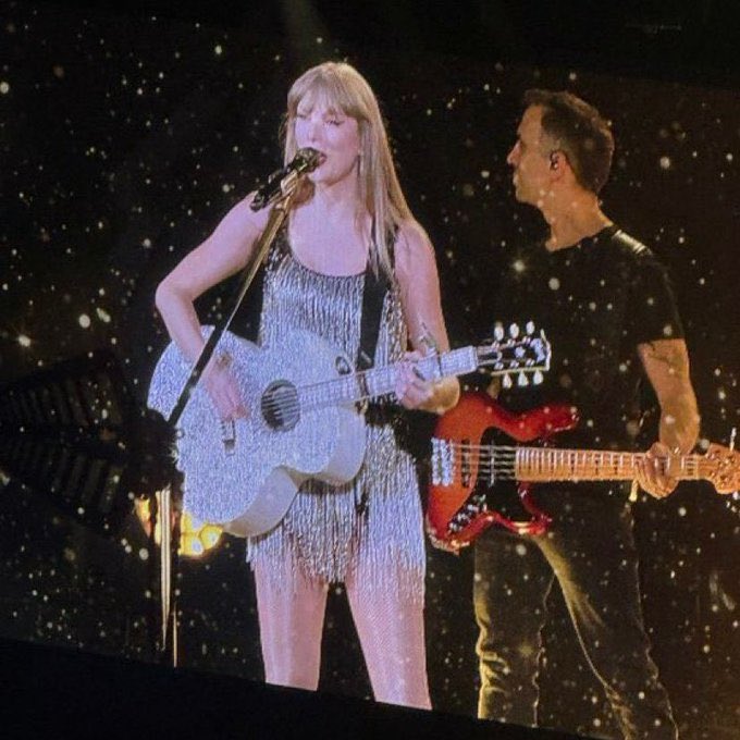 Taylor Swift debuts a new outfit for her 'Fearless' set of the Eras Tour. #ParisTSTheErasTour