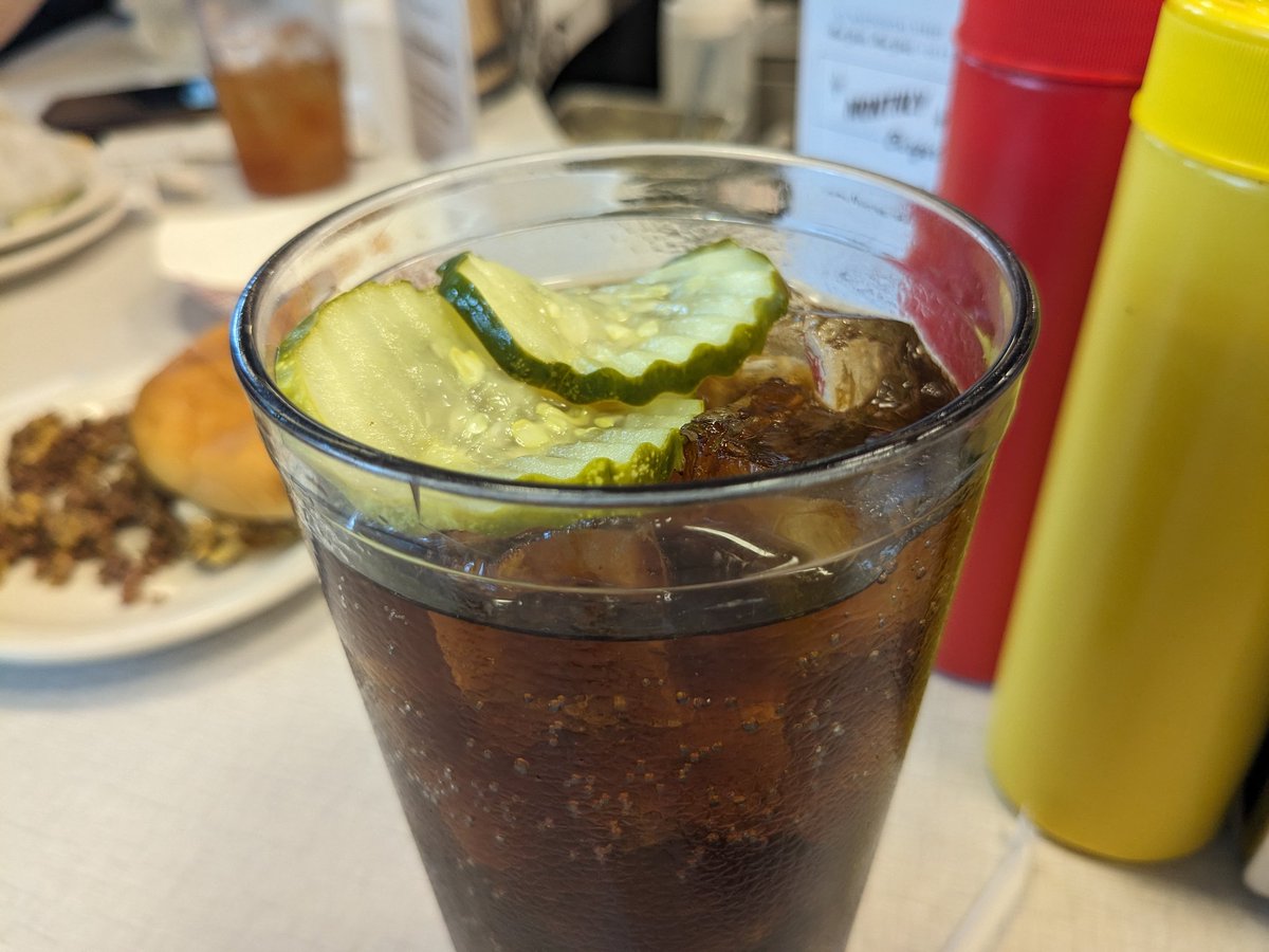 The witch doctor: All the sodas with pickles, Hamburger America