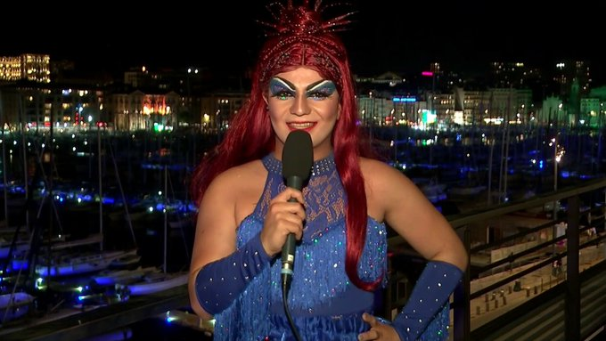 🔥🇫🇷 FLASH - Miss Martini, la drag queen marseillaise qui portera la flamme olympique à Digne-les-Bains samedi, confie : 'J'espère ne pas faire brûler ma perruque' lors de ce moment 'vraiment important' pour les LGBTQIA+. (itw BFMTV)