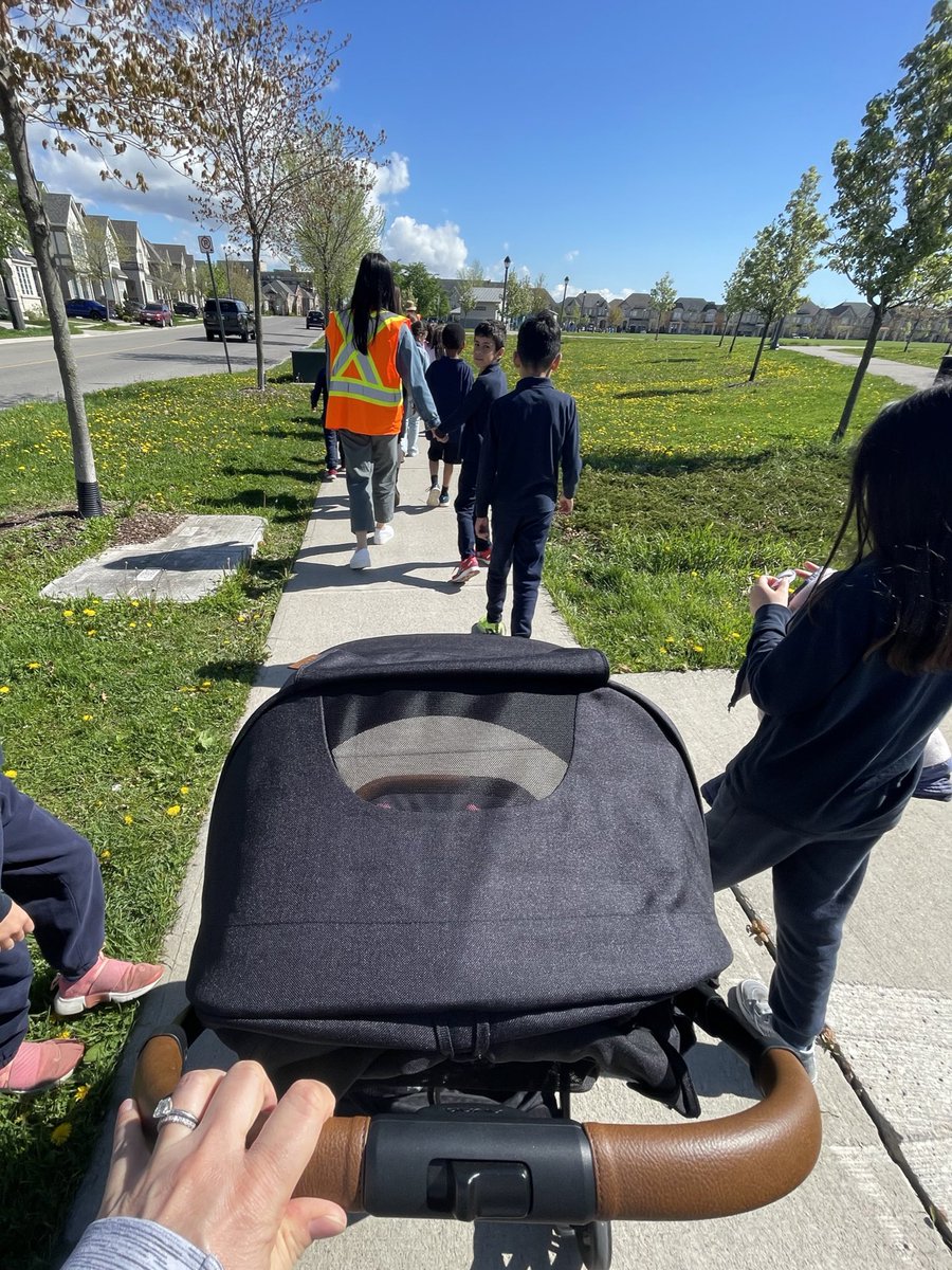 Ella loved joining some of the students @StGregoryHCDSB today while we did #JourneyWithJesus in the neighbourhood. What a beautiful day to praise all that He does 🫶☀️