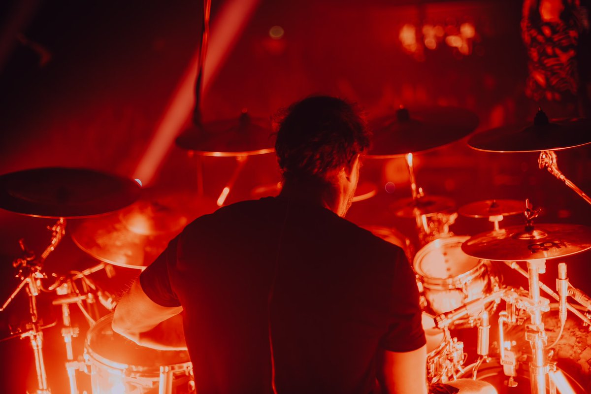 You all are the best part of tour.. So many new and familiar faces. 🫶

Who is a new Veillien?🖖

📸 <a href="/M7Salamander/">mer.</a>