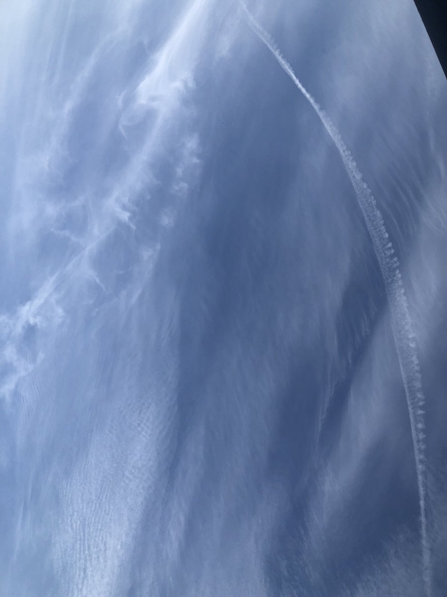 IonisedSkyWatch's tweet image. Ffs the sky out the front facing east from my house is worse looking than it is out the back 😵🙄😵‍💫🤮😷 #solarradiationmodification #StratosphericAerosolInjection #GeoEngineering  they spray then play with the metal particles pushing them round with #Haarp #nexrad #Dopplerradar