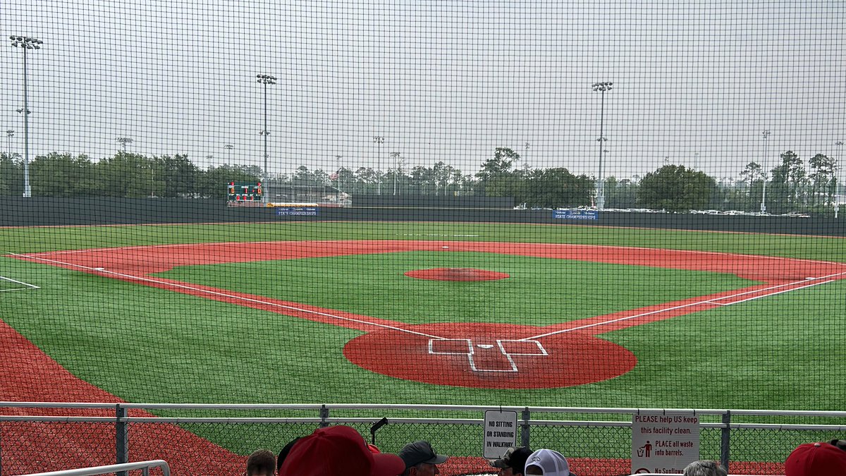 The calm before the storm that is the D1 Select Semi-Final bout between @JohnCurtis_BSB and @rummelbaseball. @WGNOsports @WGNOtv