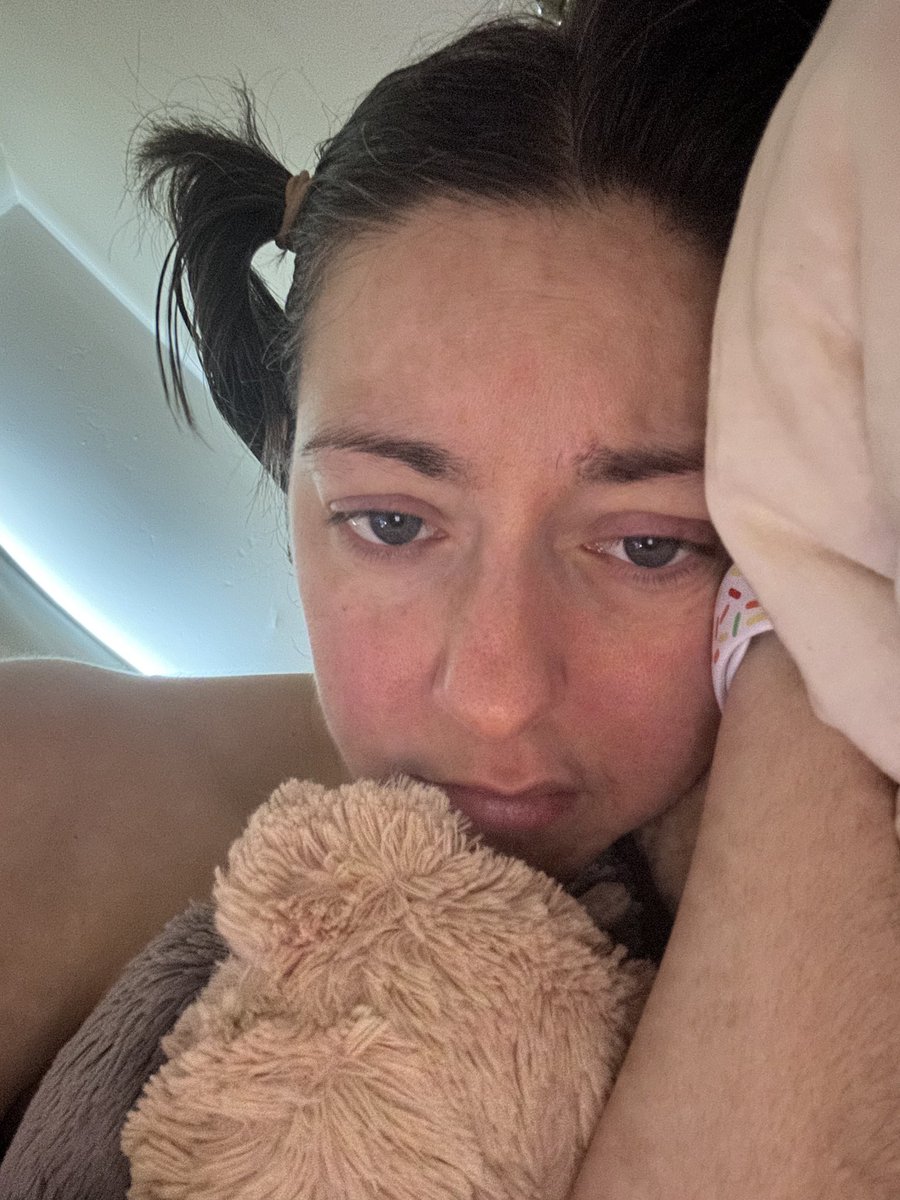 #MECFS is unimaginably isolating, especially for severe patients like Dianna. The disease just doesn't make sense; even for me, it's taken a year of caring for her every day to start to understand.

To get a sense, Dianna has spent the last year and a half in her room, unable to