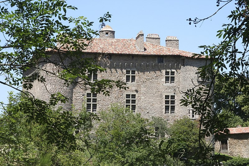 MonumentumFr's tweet photo. Château de Maisonseule à #SaintBasile (#Ardèche) Construction XIIIe siècle, XIVe siècle, XVIe siècle. Façades et toitures (cad. B 331) : inscription par arrêté du 21 mars 1983.
Suite 👉 https://t.co/gJzDTp0bm6
#Patrimoine #MonumentHistorique https://t.co/icL65Q6WQR