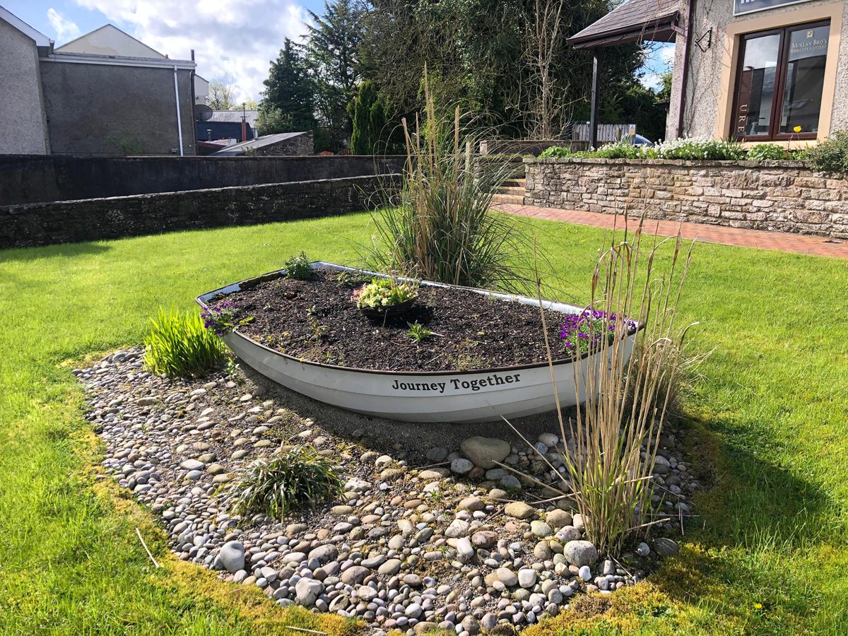 🎉Well done to #Irvinestown Community Allotments at the Arc Healthy Living Centre on their Food4All initiative which created additional raised beds to grow fresh produce for the elderly & the local Foodbank

😀Made possible with @isupportlhlh's Small Grants Scheme

#FODC