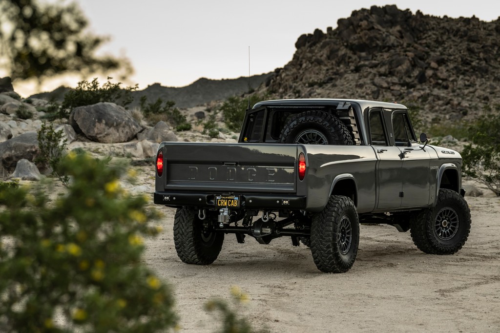 Behold this reimagined masterpiece from @20screws . Hit the link to check out the photo gallery and specs on this one of a kind 1963 Dodge Power Wagon Crew Cab 4x4 👀🔥⁠ #314 ⁠ ⁠methodracewheels.com/blogs/news/196… #MethodRaceWheels #Truck #Dodge #DodgePowerwagon #DodgeCrewCab #Ram