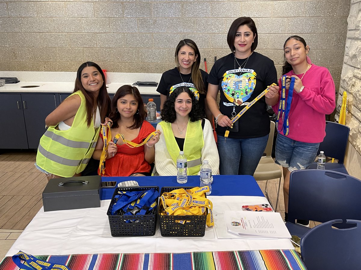 JTHS_204's tweet photo. Hats off to the Kermes Planning Committee on an AMAZING event last night!  True to this year’s theme, our district shined bright as the “Heart of the Community!”  This is a small sample of the photos and video.  More to come soon, but we couldn’t wait to share!  #JTAchievesTogether
https://t.co/fLLH0YdlY1