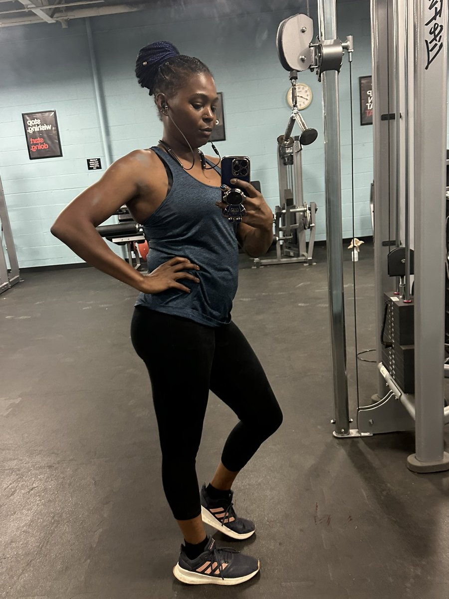 Workout complete
 🙌🏾💪🏾🏃🏽‍♀️🏋🏾‍♀️

#SummerBody
#CruiseBootie
#Weoutchea
#vote2024