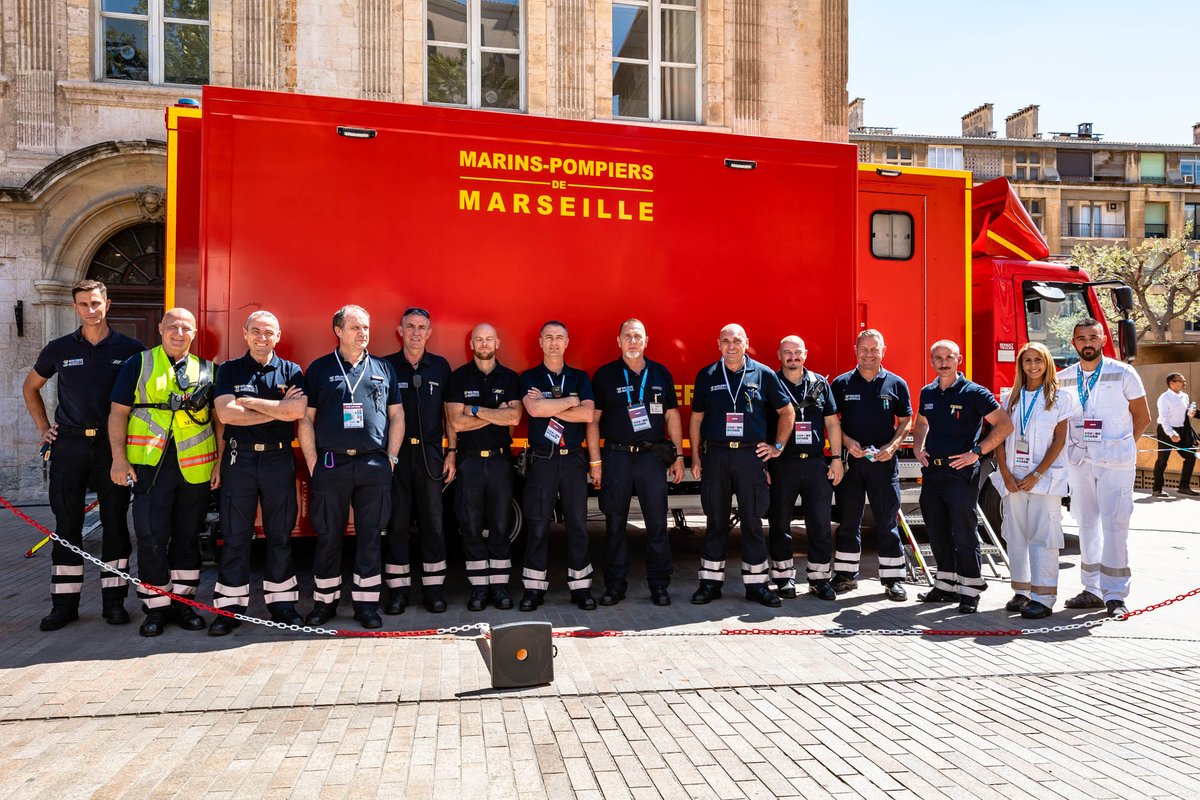Si la flamme olympique quittera Marseille demain, c'est avec impatience que nous attendons juillet et les épreuves de voile et de football : les marins-pompiers seront au rendez-vous ⛵️👨‍🚒

'S'il y a des vies qui vous sont chères, pour nous elles le sont toutes !'

#JO2024