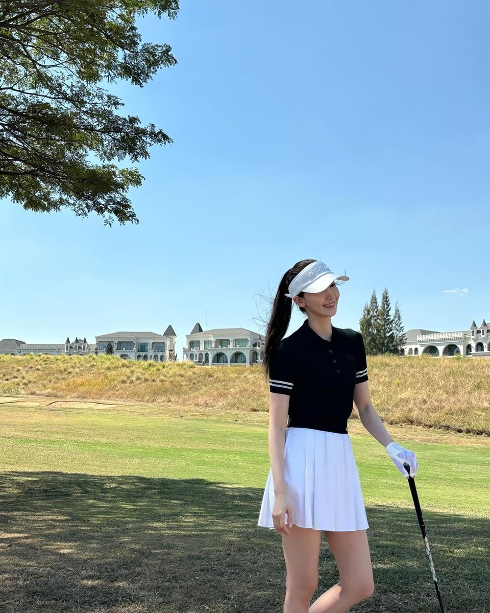 KTLNation's tweet image. [20240510] yoona__lim’s IG update

“💚”

She’s so active these days, not complaining! 🙈 ‘cause we all want more, right? 🩷

#LimYoonA #YoonA #WideAngle
