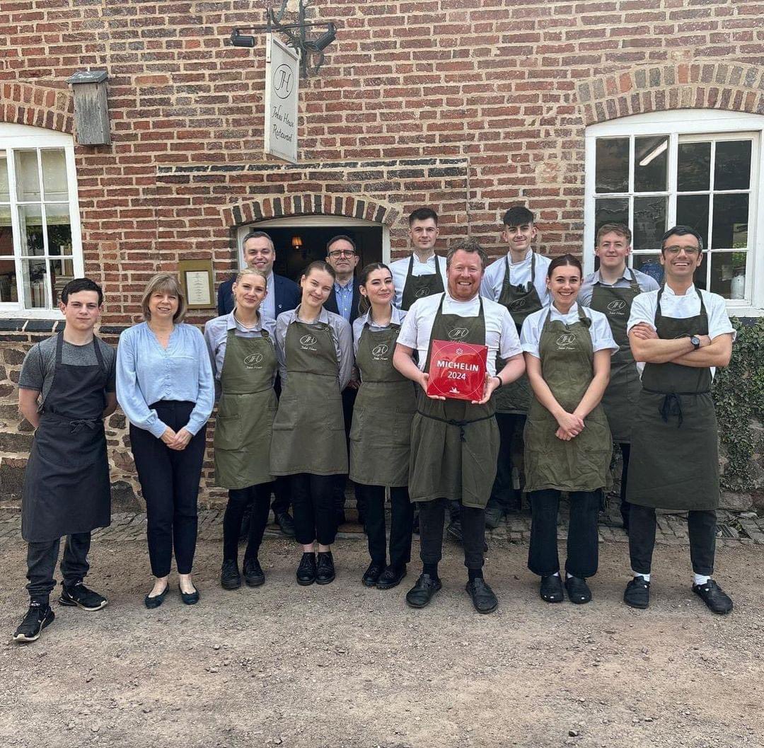 📸 Last week, the John’s House Restaurant team received their 2024 Michelin plaque. ⭐️ John's House remains Leicestershire's only Michelin-starred restaurant. What a cracking place it is! Photo: John's House. 📍 139 Loughborough Road, Mountsorrel, Leicestershire, LE12 7AR