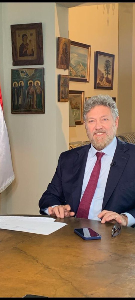 #نعمة_افرام حاطين أمال كتيرة عليك وعلى أمثالك إن وُجِد لنخلص من ساسات القمع والانقلاب علينا بمختلف أوجه الأحقاد