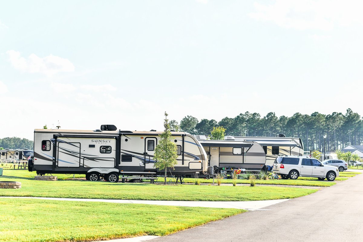 Sometimes you've gotta get the weekend started early on a Thursday! Who's headed to the campground this weekend?
-
-
-
#rv #rvlife #roadtrip #motorhome #rvcountry #rvliving #camping #outdoors #wenrv #travel #rvlifestyle #luxuryrv #campingmemories #hiking #rvdealership