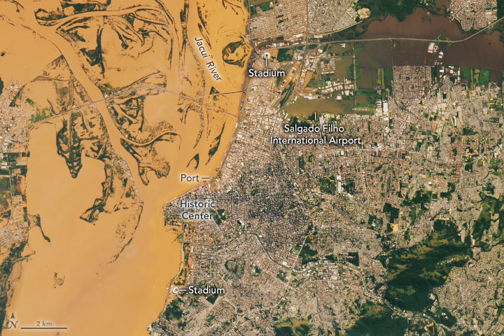 🚨⛈ SOS RGS

À esquerda tem o mapa feito pelos hidrólogos da UFRGS, prevendo as inundações de Porto Alegre no 'pior cenário'.

À direita uma foto de satélite publicada pela NASA mostrando o mapa tornado realidade.