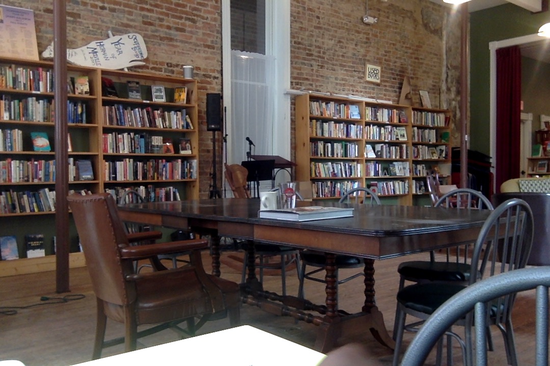 I miss certain pockets of Greensboro..& being back in undergrad. My favorite coffee shop @ScupBooks on elm street was the ultimate place of productivity & enlightenment with a great atmosphere... I need to take a train or something & go back to visit! This long wooden table>>>>>