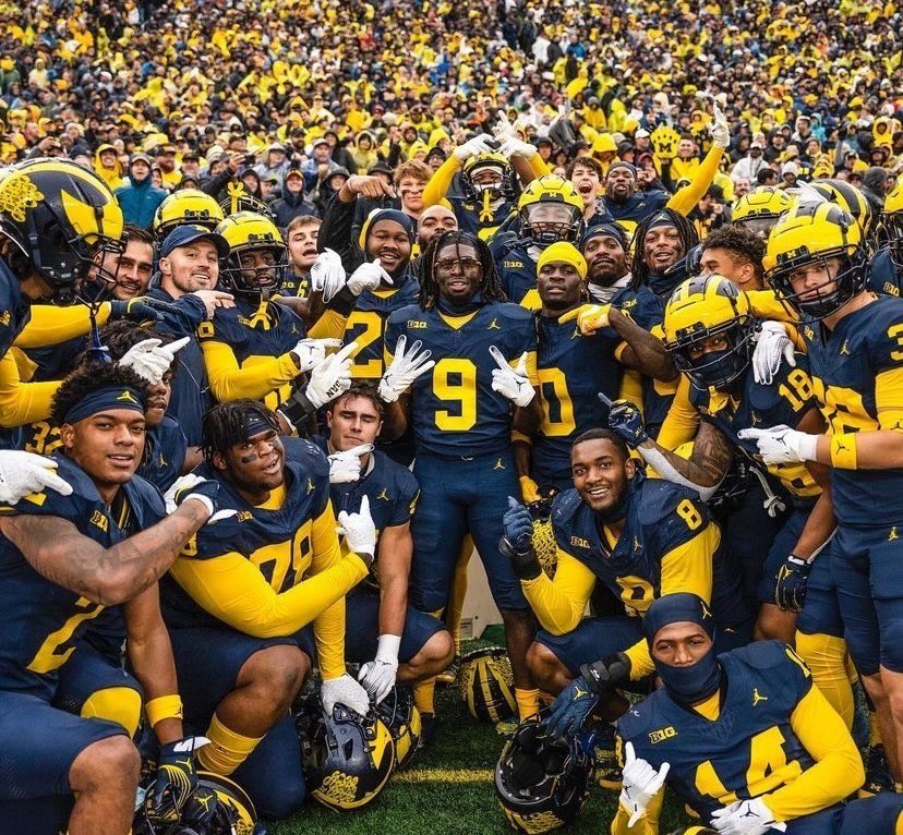 After a great conversation with @grant_newsome I am honored and blessed to have received a offer from @UMichFootball #GoBlue〽️@iamcoachMB @Coach_Brentley @1CAGaines @aggiefootball05