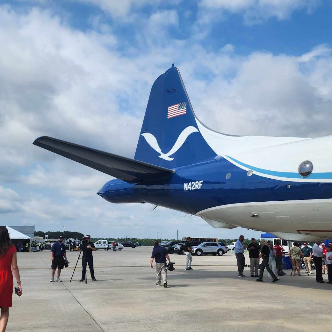 Today we hosted the Hurricane Awareness Tour in our Cargo Area! Students throughout the Lowcountry got to visit with Hurricane Hunters, the National Weather Service, and the Governor about hurricane preparedness as we approach the 2024 hurricane season. 🌀🌀