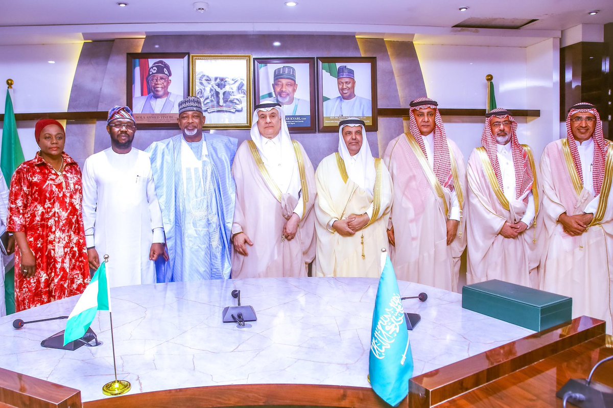 9th Nov 2023, the President @officialABAT visited Saudi Arabia for Saudi Arabia - AfricaSummit. He was accompanied by the Honourable Minister of @NGfmafs and others to seek for investment and collaboration with the Kingdom. 

• Therefore to deepen this discussion, the Saudi