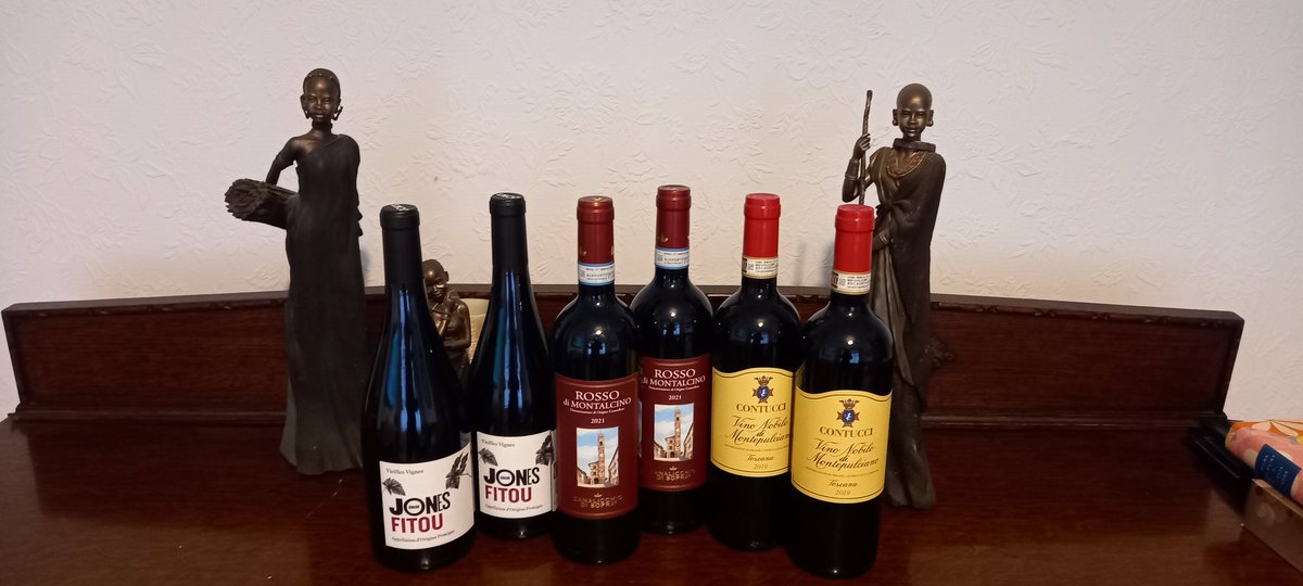 As I said earlier, my first delivery from @TheWineSociety (not my first order though), and all arrived safe and sound. @RussellVine1981 @JohnMFodera @JT_in_LA @teej61 @Vinofilosofia @domainejones @7MikeCollins6 @groutie60 @pietrosd @ArdenPaul4 @conortwomey @AmauryCarrasco