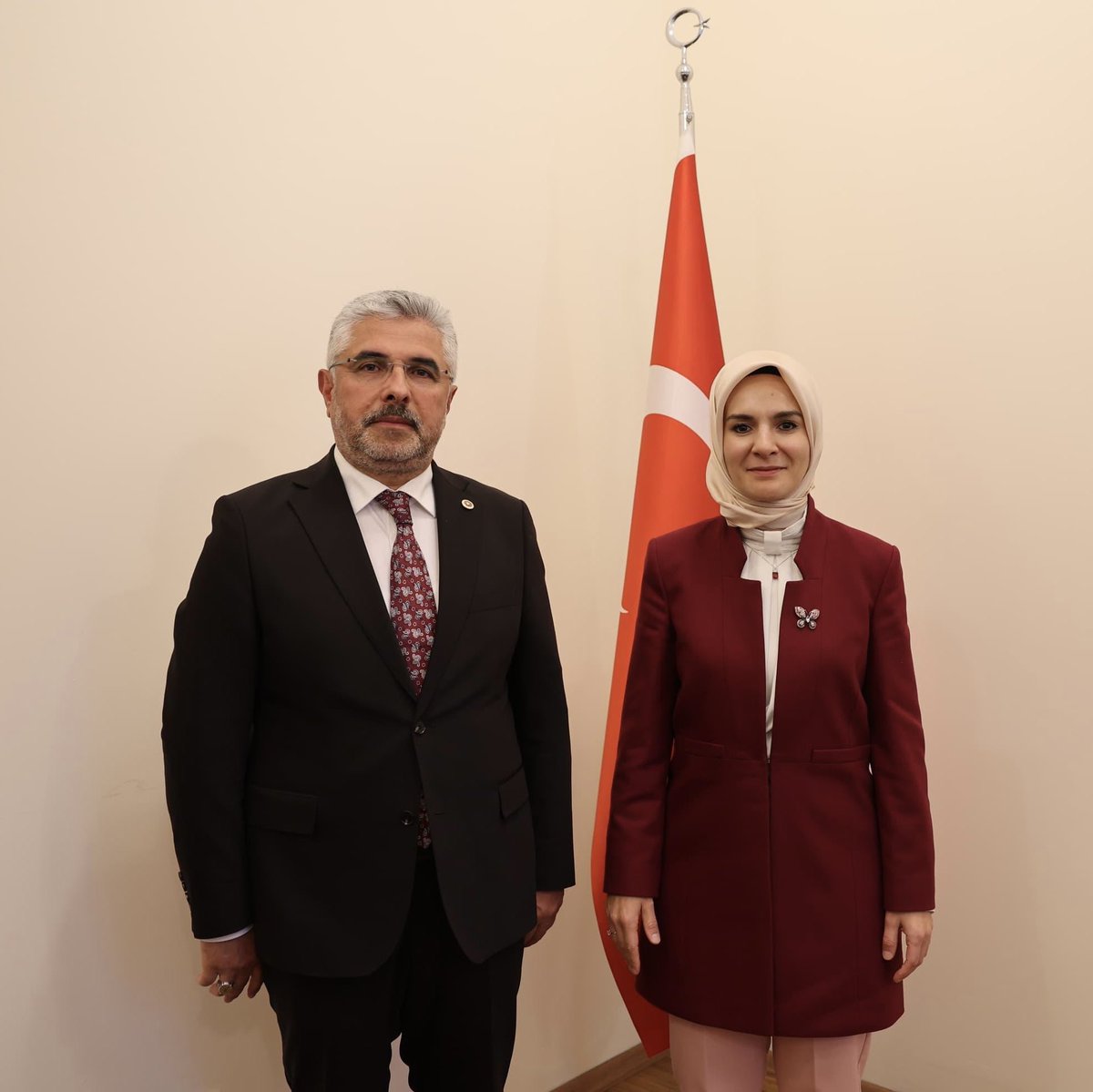 📍#TBMM Gazi Meclisimizde, Aile ve Sosyal Hizmetler Bakanımız Sn. Mahinur Özdemir Göktaş'ı ziyaret ettik. Sn. Bakanımıza ilgilerinden dolayı teşekkür ediyorum. @MahinurOzdemir