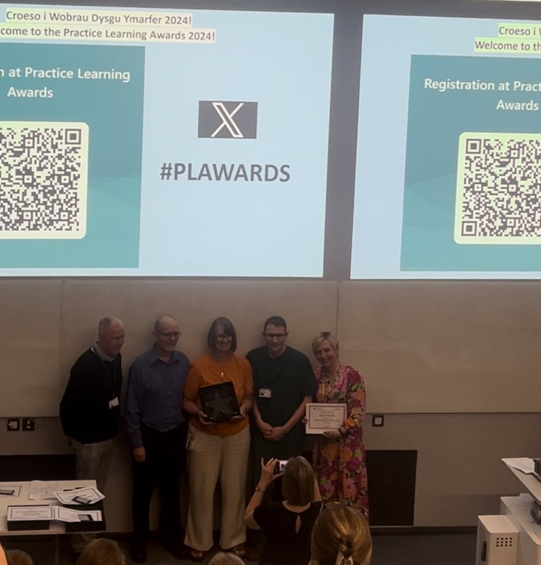 Very proud of our very own @EAMD_CAV HCSW education team for winning the ‘ Clinical Team: HCSW Education Award’ @CV_UHB Practice Learning Awards. Well done ☺️. @CAV_ECOD @jem890 @Jas_Roberts10 @RachelGidman @emmasimpkins10