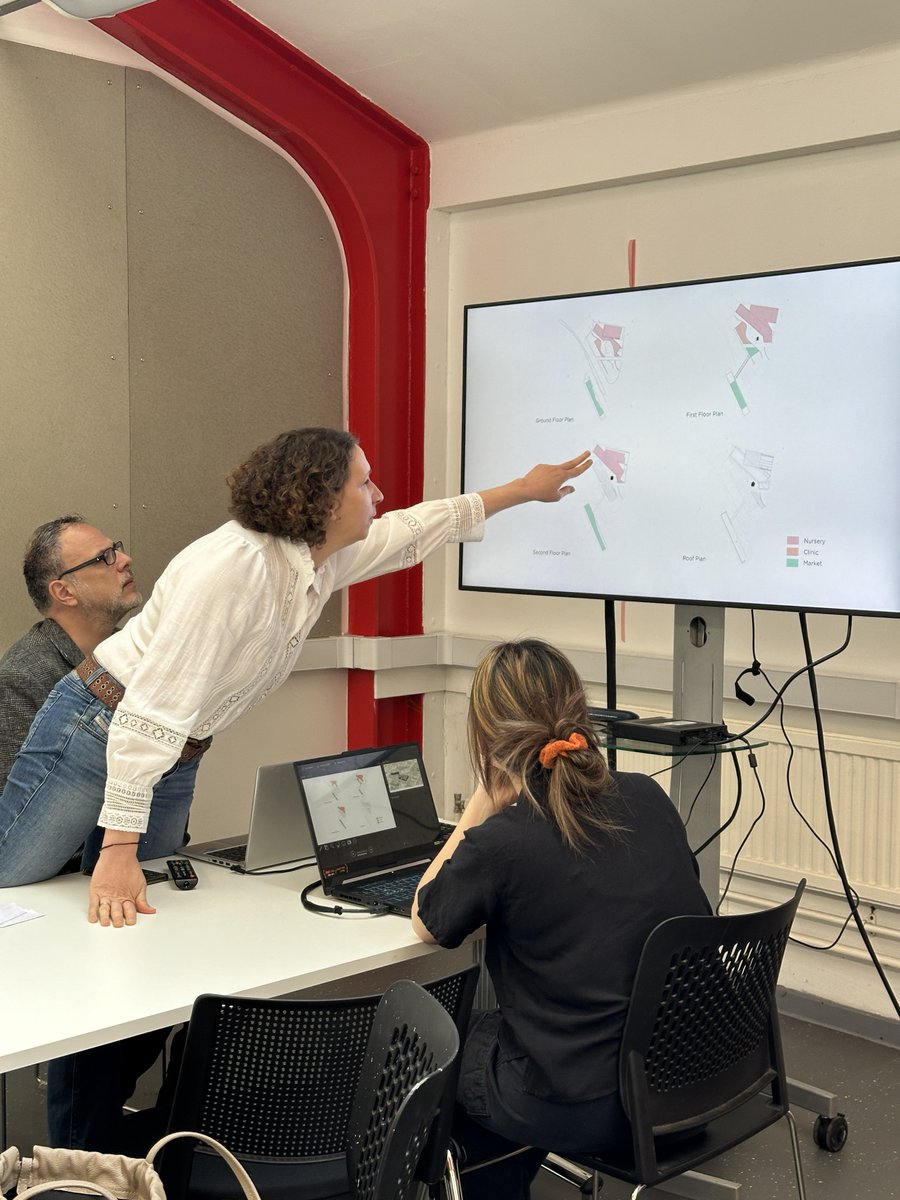 asterios_a3lab's tweet image. Great day today at our final studio reviews! #MAinAdvancedArchitecture @LivUniArch  with Yellow Kite Architects, London!