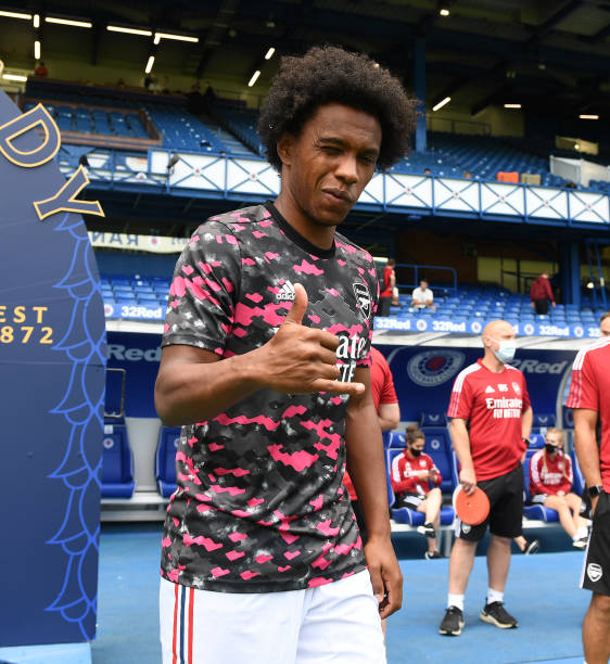 Fulham's Willian on facing Manchester City:

'We need to go there Saturday and try our best to win the game. 

I think together we can do something special.' [ffc]