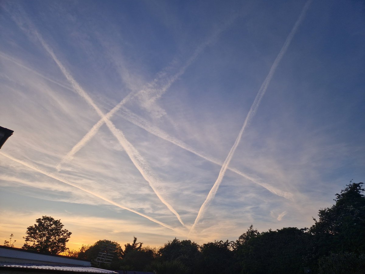 michelle77p's tweet image. Anyone for a game of 0 and x&apos;s
#weathergeoengineering
