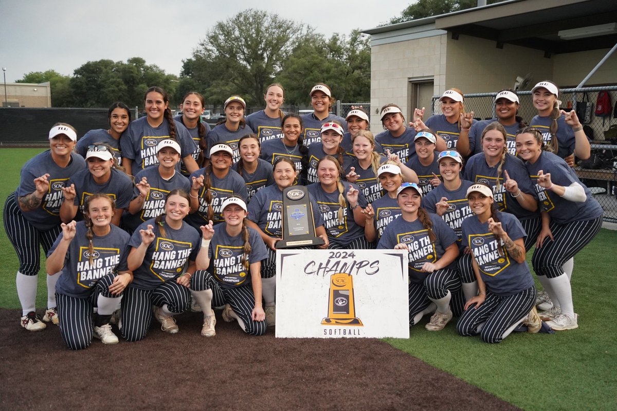 “𝗬𝗼𝘂 𝗰𝗼𝗺𝗲 𝗵𝗲𝗿𝗲 𝘁𝗼 𝘄𝗶𝗻 𝗰𝗵𝗮𝗺𝗽𝗶𝗼𝗻𝘀𝗵𝗶𝗽𝘀.”🏆 

9th #SCACSB Tournament crown. 19th SCAC Title overall. 9th title sweep.

#TooLiveU | #PupsUp